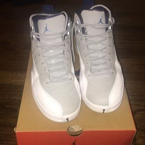 Jordan 12’s size 9 only worn twice